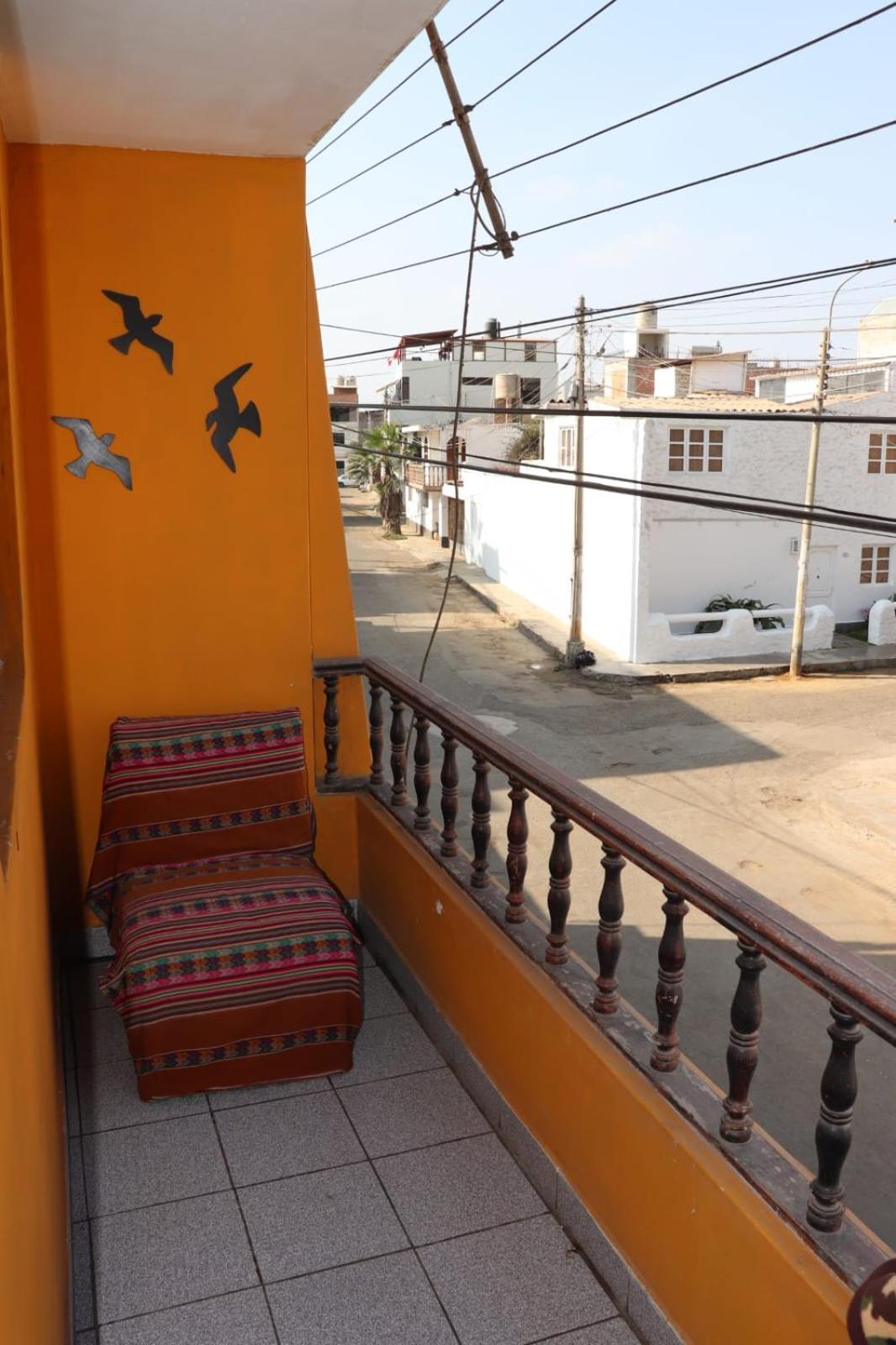 Yellow House Huanchaco Exterior photo